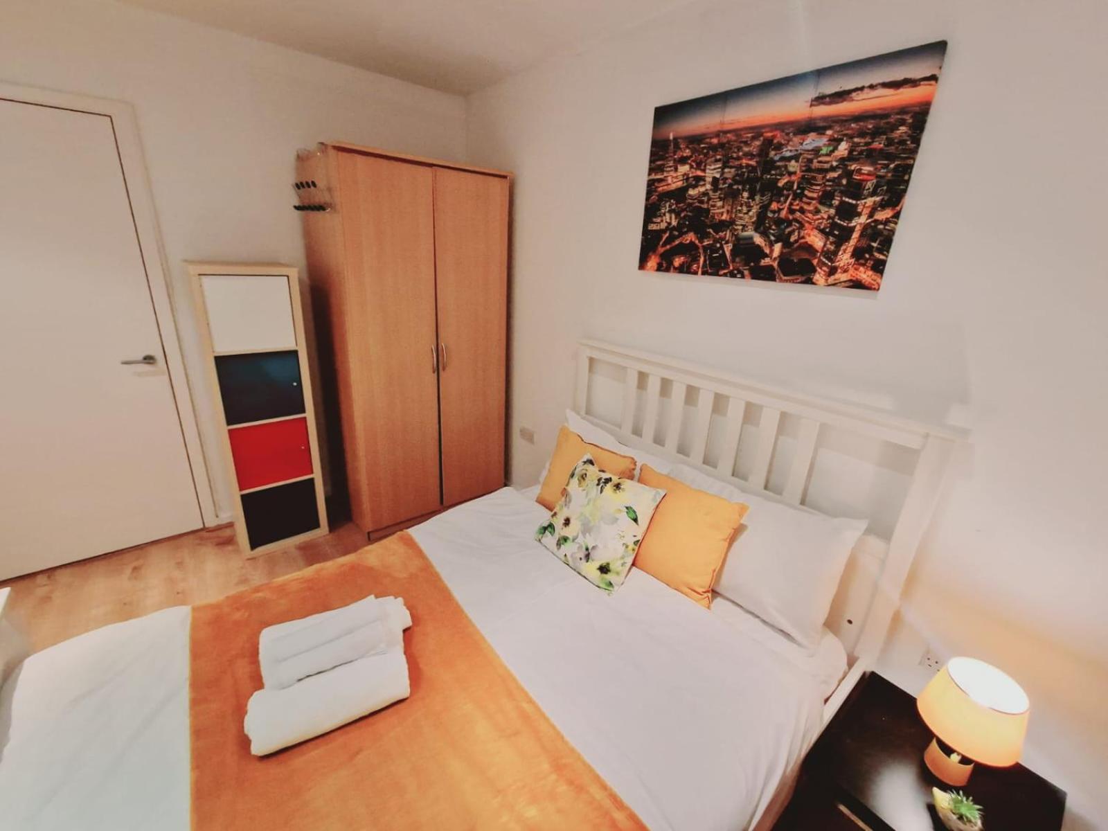 Apartment Deluxe 2-bed Near Shoreditch London