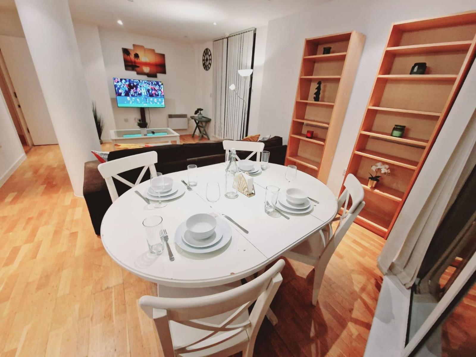 Apartment Deluxe 2-bed Near Shoreditch London