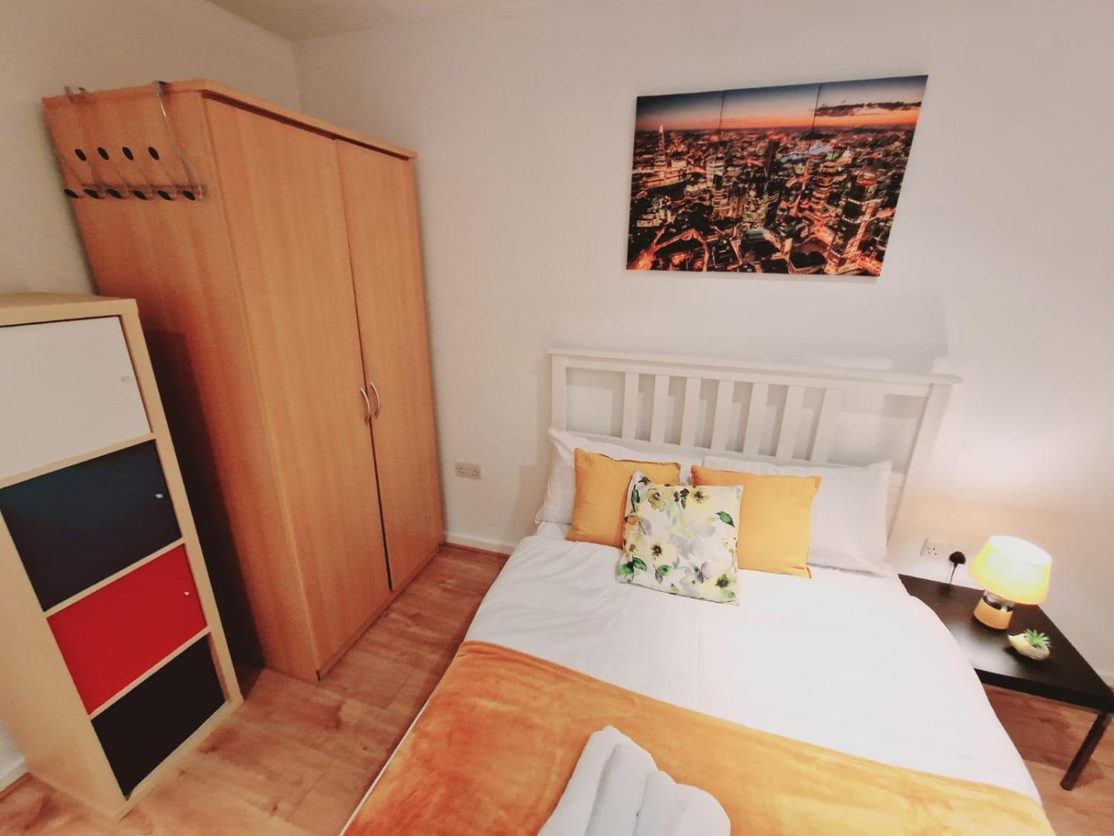 Deluxe 2-bed Near Shoreditch