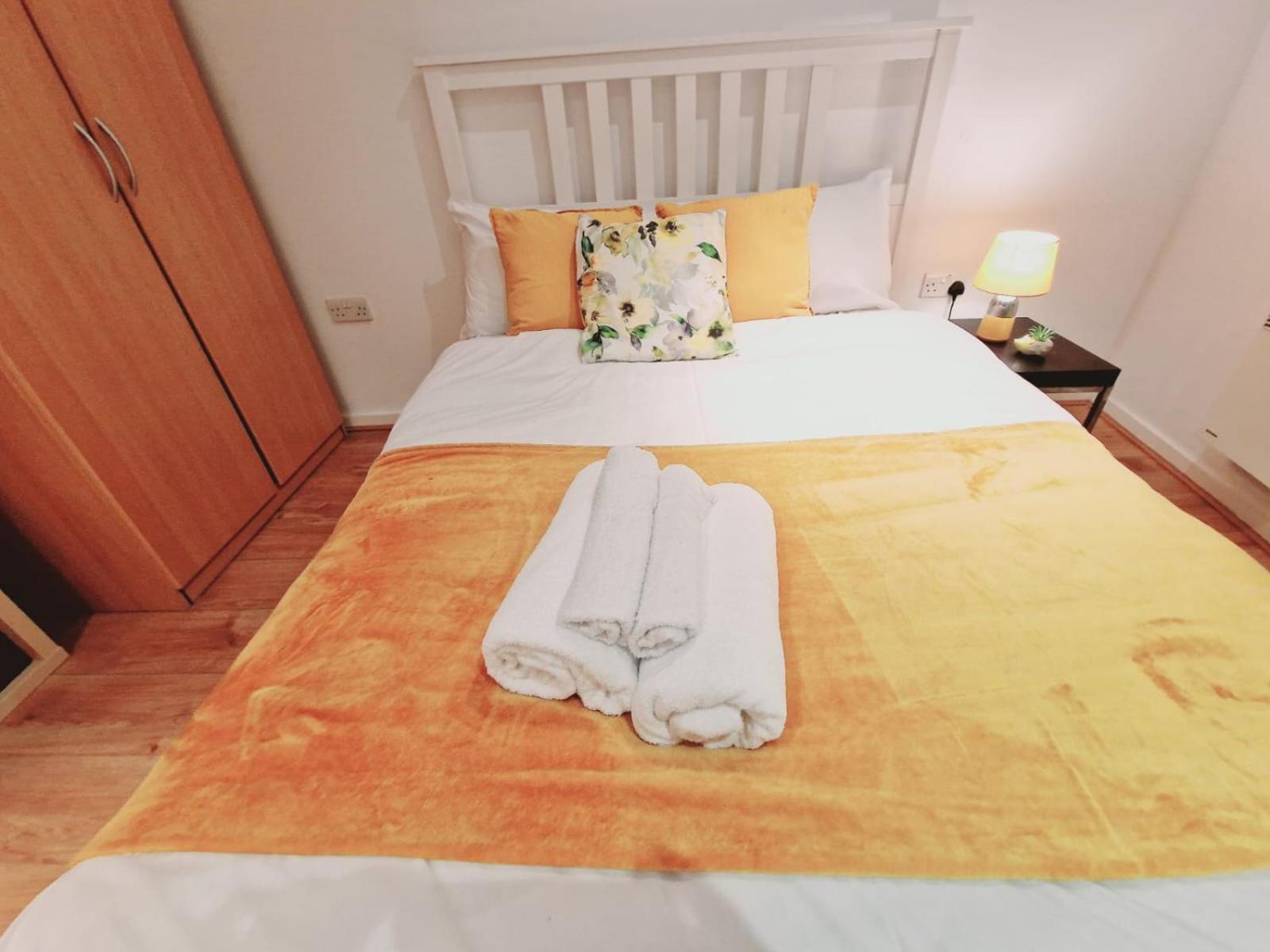 Deluxe 2-bed Near Shoreditch Appartamento